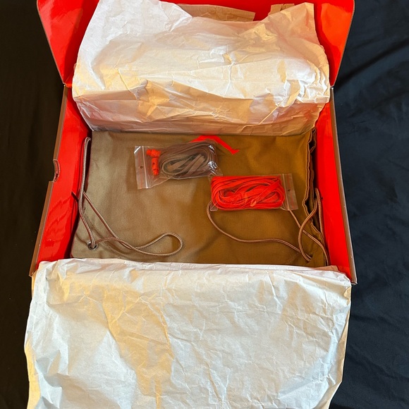 *SOLD* Jordan 6 Retro Travis Scott British Khaki Men’s Size 13 - Picture 7 of 10